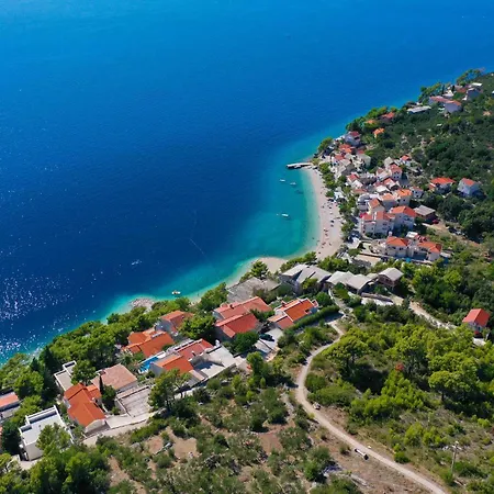 Apartman Cozy In With Kitchen